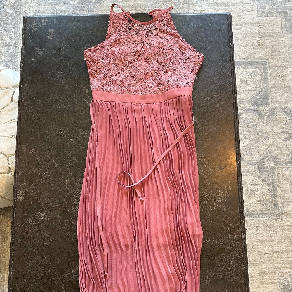 Girl’s formal dress size 16